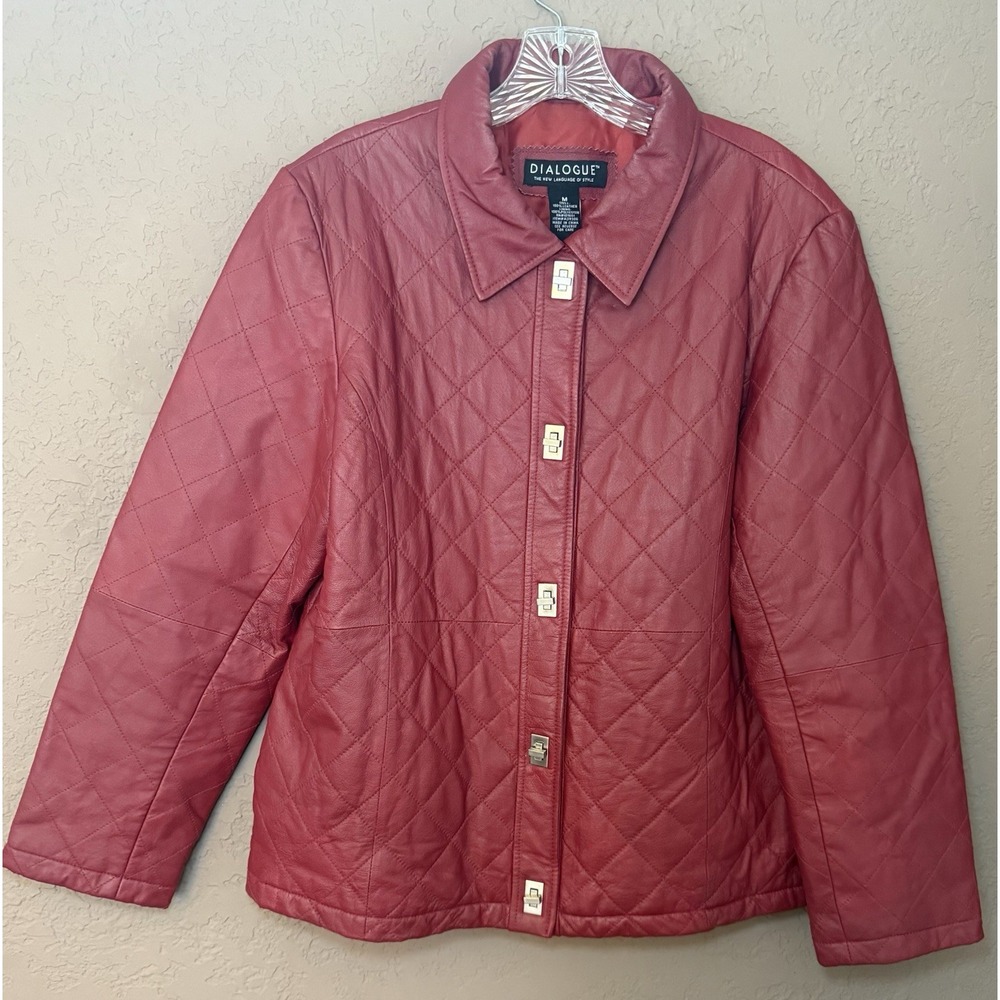 Dialogue Women's Red Leather Vintage Diamond Stitch Toggle Turn Buttons Size‎ M
